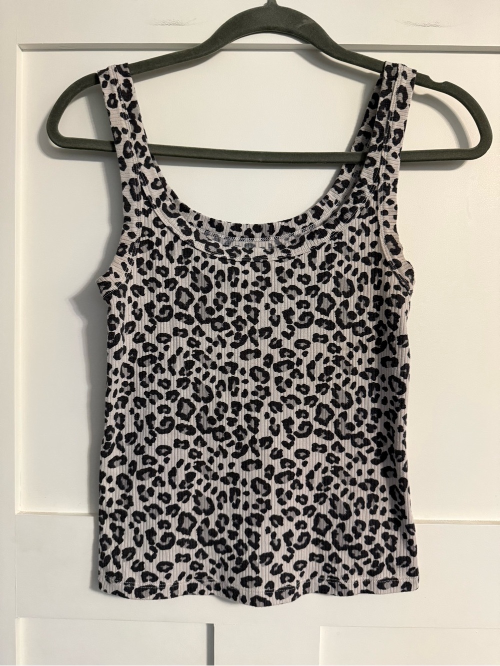 American Eagle Outfitters Black Leopard Print Ribbed Tank on Cream